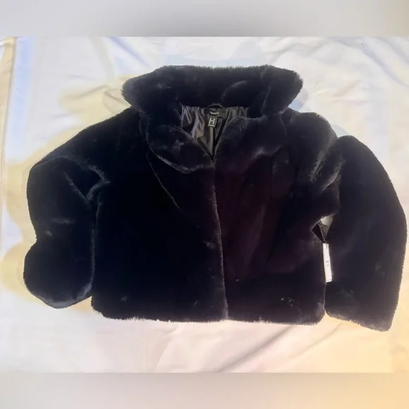 Forever 21 Plush Black Jacket perfect for holidays! - Picture 1 of 7